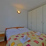 Nela